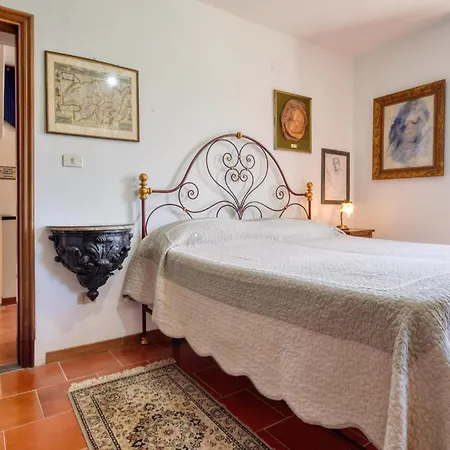 Apartman 1 Bedroom Lovely Apartment In Mezzanego